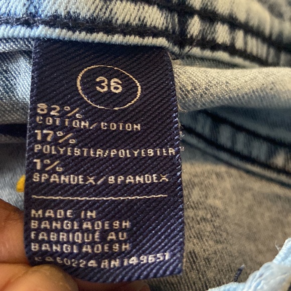 Men shorts - Picture 3 of 3